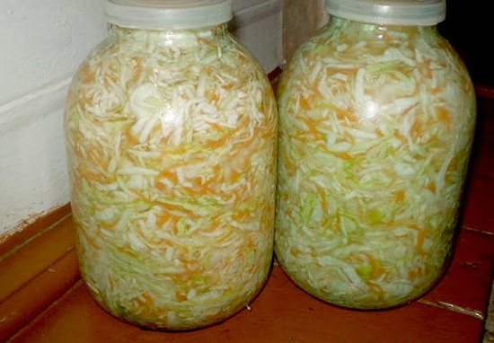 Самая простая и вкусная квашеная капуста.