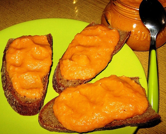 Икра кабачковая. Икра кабачковая.