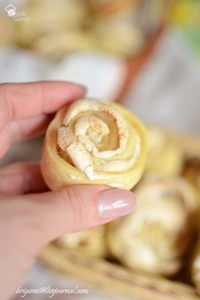 Розы из печенья