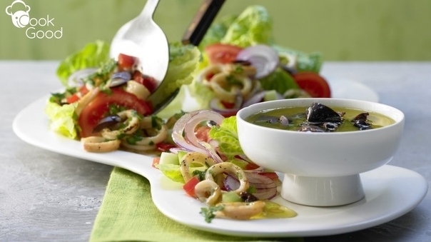 Греческий салат с кальмарами