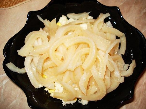 Салат из кальмаров. Салат из кальмаров.