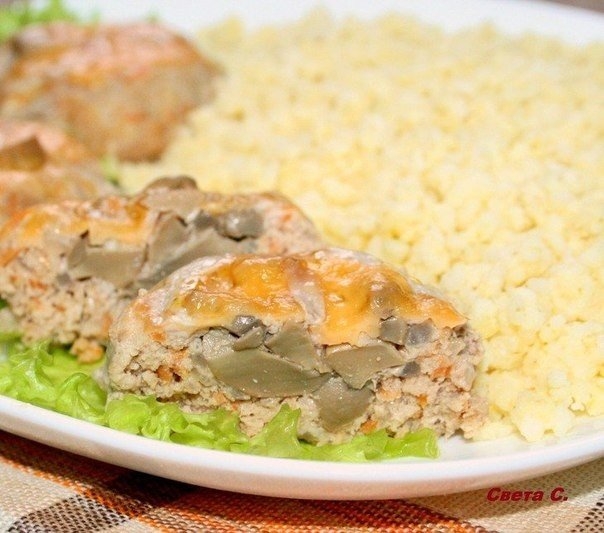 Мясные "гнёздышки" с грибами и сыром