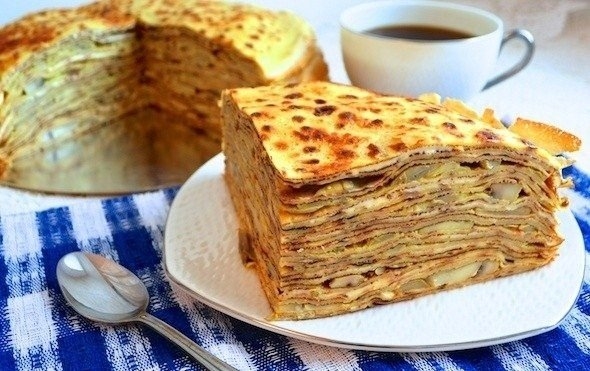 Блинный пирог с грибами