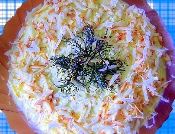 Салат Нежность с крабовыми палочками