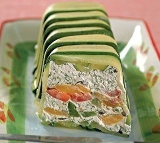 Закусочный творожный паштет с овощами.
