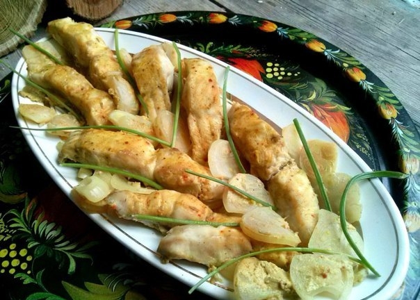 Треска, запеченая под соусом