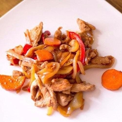 Курица по‑китайски с овощами Курица по‑китайски с овощами