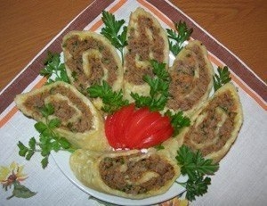 Сырные рулетики с вареной говядиной