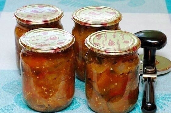 Салат «Тройка» из баклажанов Салат «Тройка» из баклажанов