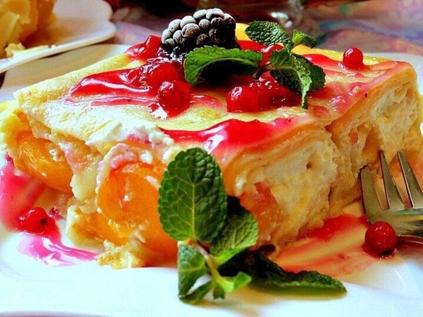 Блины с творогом и персиками Блины с творогом и персиками