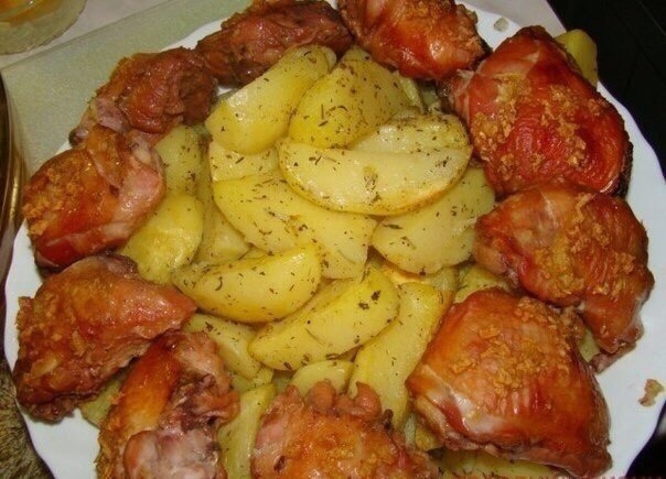 КУРОЧКА ОБЪЕДЕНИЕ
