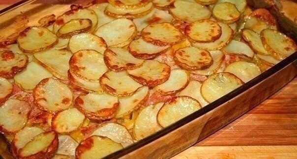 Картофель с беконом и кабачками