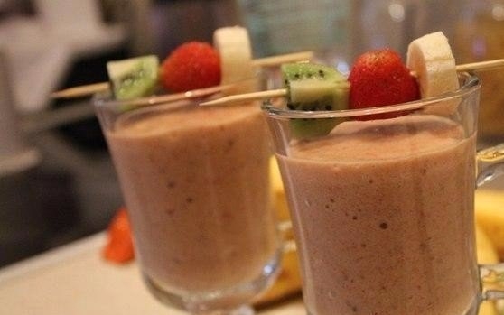 Кофейный смузи с шоколадом и бананом Кофейный смузи с шоколадом и бананом