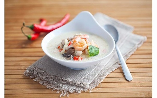 Тайский куриный суп с креветками в мультиварке