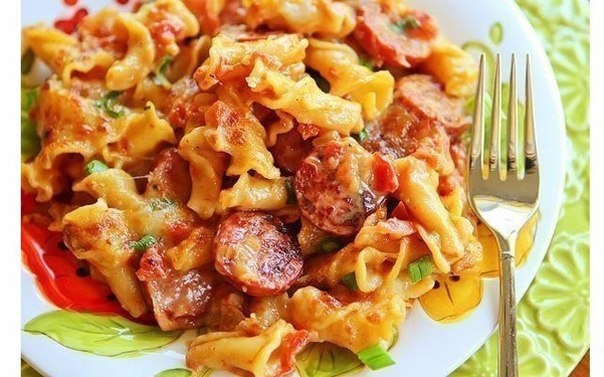 Паста с пряными колбасками Паста с пряными колбасками