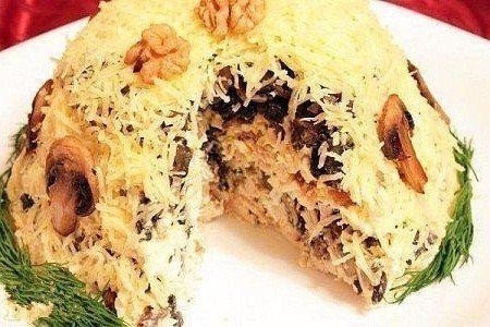 Салат "Сказочный муравейник" Салат "Сказочный муравейник"