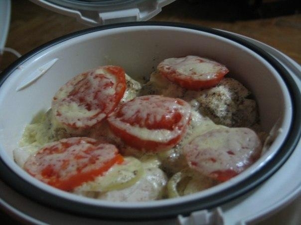 Рыба по-королевски на пару в мультиварке.