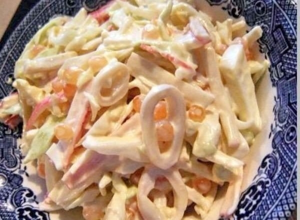 . Салат с кукурузой . Салат с кукурузой