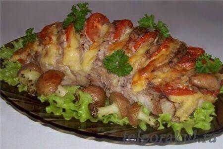 Свинина запеченная гармошкой