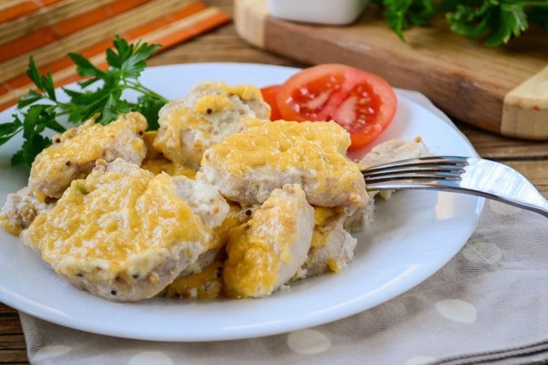 Куриное филе в сливочном соусе.