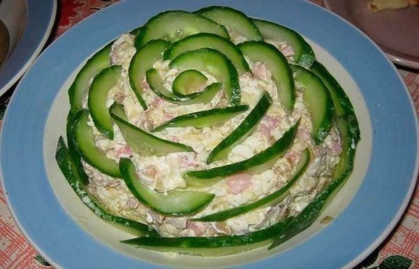 Салат "Изумрудный".
