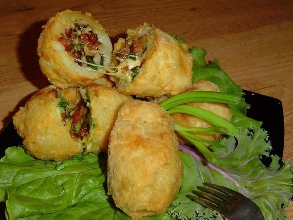 &laquo;Хрустящий фаршированный картофель с ветчиной и сыром&raquo;