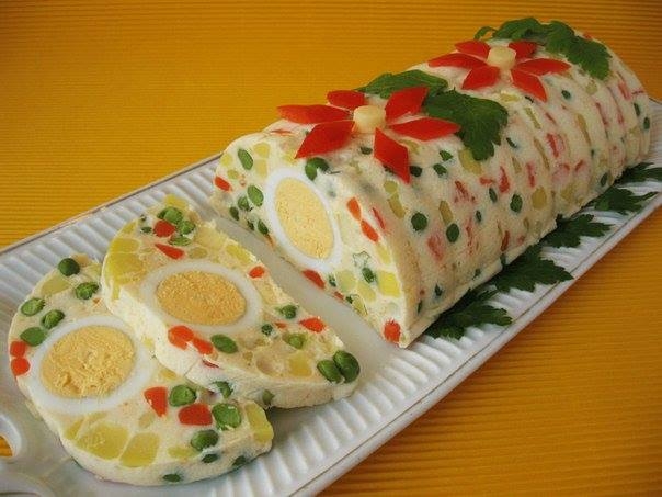 Яркий салат-желе на Новый год