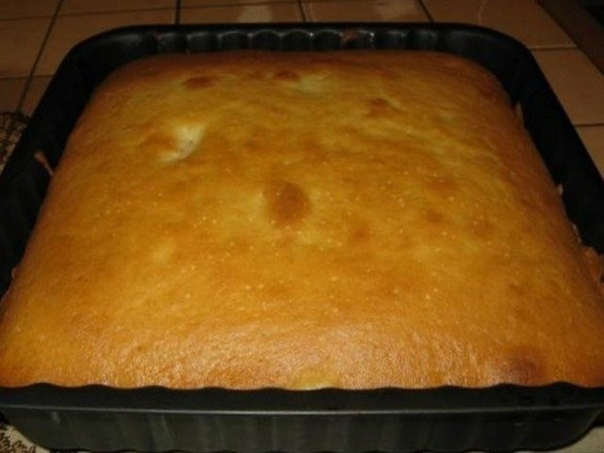 Воздушный и безумно вкусный пирог на скорую руку