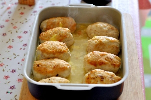 Куриные котлетки с сырной начинкой: вкуснятина необыкновенная!
