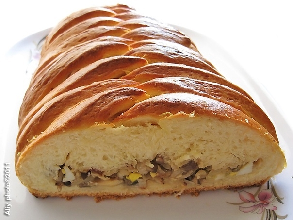 Кулебяка с капустой и грибами Кулебяка с капустой и грибами