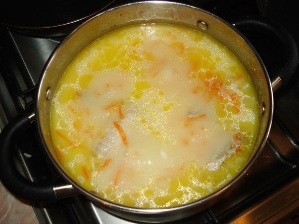 Суп сырный с курицей