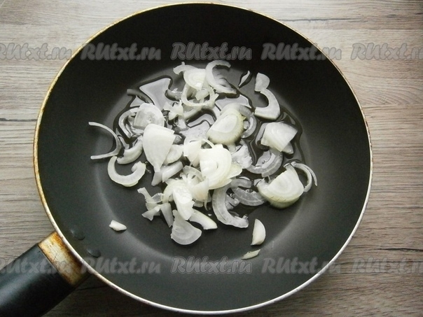 Кабачки, жареные с яйцом и чесноком Кабачки, жареные с яйцом и чесноком