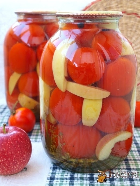 Маринованные помидоры с яблоками.