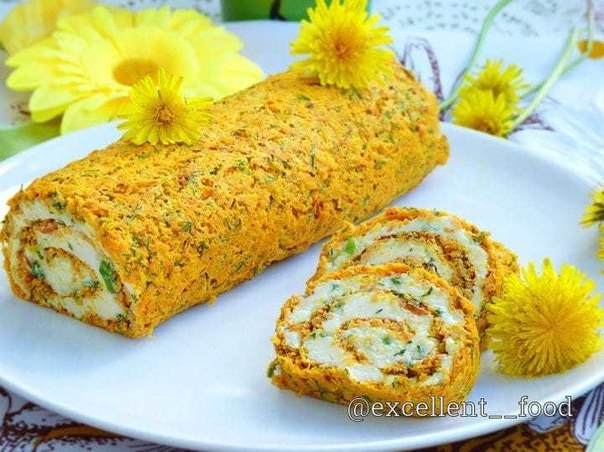 Морковный рулет с нежной сырной начинкой