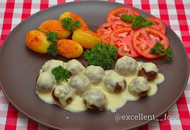 МЯСНЫЕ ШАРИКИ ИЗ ГОВЯЖЕГО ФАРША МЯСНЫЕ ШАРИКИ ИЗ ГОВЯЖЕГО ФАРША