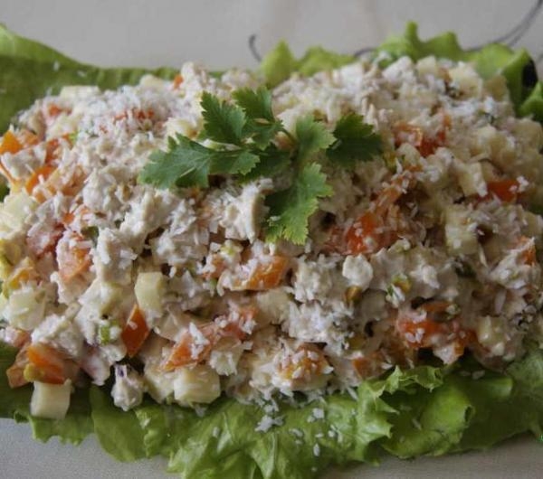 Салат Куршевель с фисташками