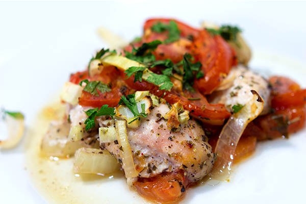 Курица запеченная с прованскими травами. Курица запеченная с прованскими травами.