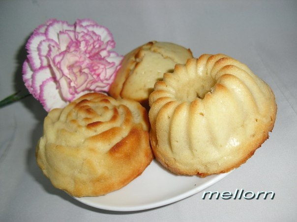 Маффины с мороженым и белым шоколадом - рецепт. Маффины с мороженым и белым шоколадом - рецепт.
