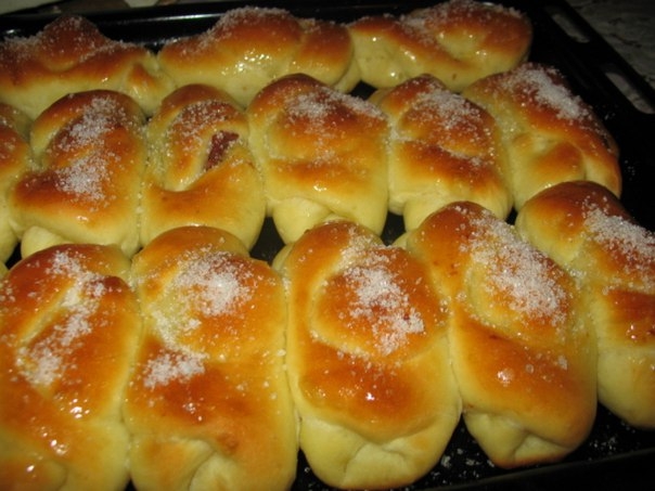 Сдобные булочки с начинкой