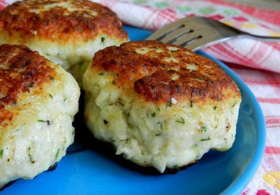 Куриные котлетки с кабачком