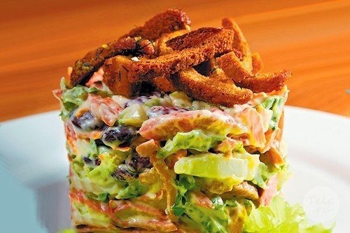 САЛАТ С КИРИЕШКАМИ САЛАТ С КИРИЕШКАМИ