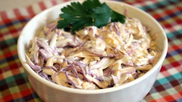 САЛАТ ИЗ КРАСНОКОЧАННОЙ КАПУСТЫ С ЧЕСНОКОМ И КОЛБАСНЫМ СЫРОМ САЛАТ ИЗ КРАСНОКОЧАННОЙ КАПУСТЫ С ЧЕСНОКОМ И КОЛБАСНЫМ СЫРОМ