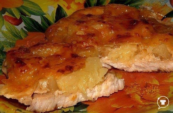 Мясо по-французски с ананасами Мясо по-французски с ананасами