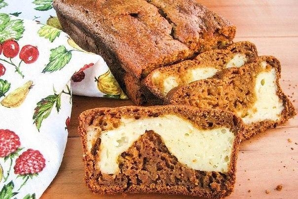 Тыквенный хлеб с творожным кремом.