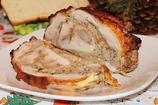 КУРИНЫЙ РУЛЕТ С ФАРШЕМ КУРИНЫЙ РУЛЕТ С ФАРШЕМ