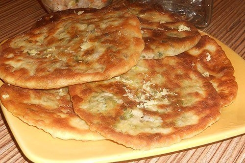 Лепешки с мясом и зеленью
