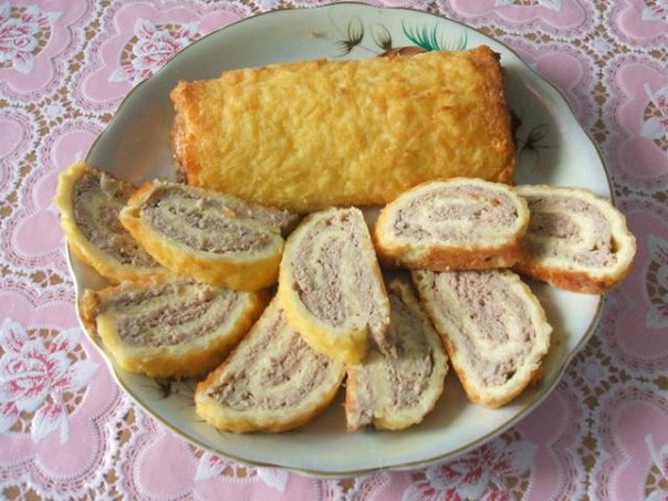 СЫРНО-МЯСНОЙ РУЛЕТ просто объедение! СЫРНО-МЯСНОЙ РУЛЕТ просто объедение!