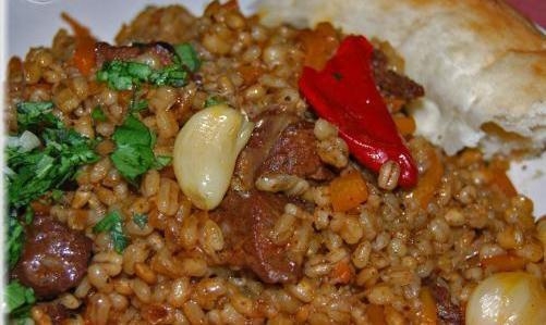 Как приготовить перловку с мясом вкусно?