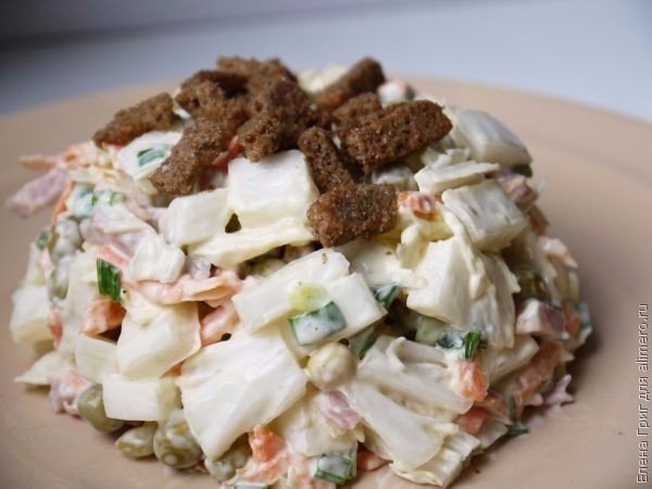 Салат из пекинской капусты с ветчиной