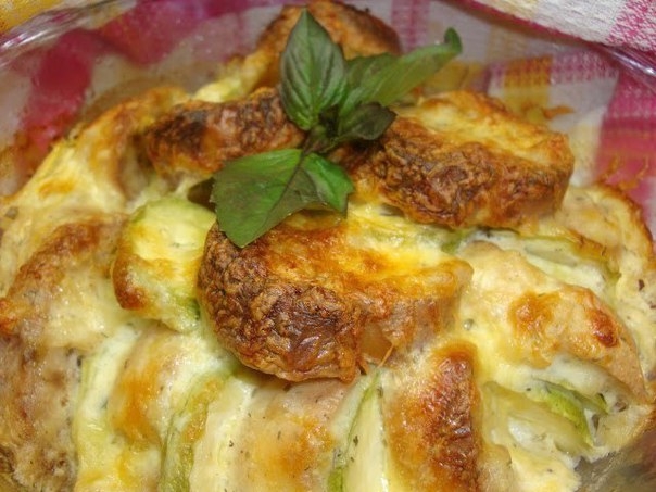 ХЛЕБНАЯ ЗАПЕКАНКА С КАБАЧКАМИ. ХЛЕБНАЯ ЗАПЕКАНКА С КАБАЧКАМИ.